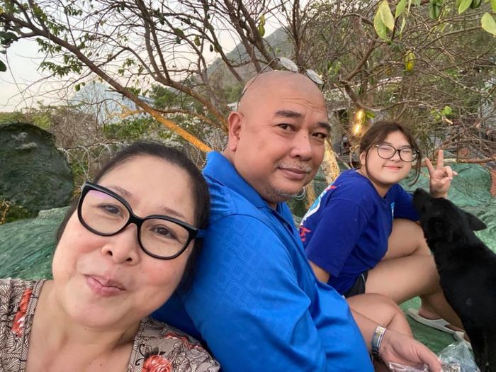 Tài tử phim mì ăn liền: người giàu sụ, người vất vả tuổi xế chiều