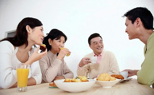 Thanh niên bị đá vì khiến gia đình nhà gái gọi huệ đến nhập viện