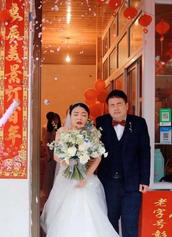 Thuê nhầm thợ không có tâm, cặp vợ chồng nhận về bộ ảnh cưới hết hồn