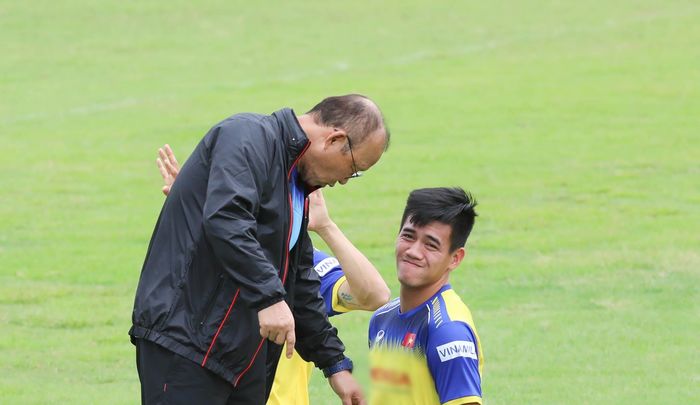 Tiến Linh xác nhận bản thân cực nhây, thích nhất là trêu Công Phượng