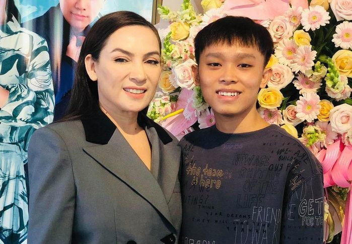 Trang Trần góp quan điểm về lùm xùm của ca sĩ Phi Nhung