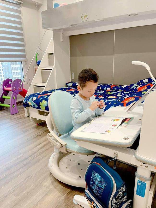 Từng ôm bụng bầu lên chùa ở ẩn, Ly Kute giờ làm mẹ đơn thân sang chảnh
