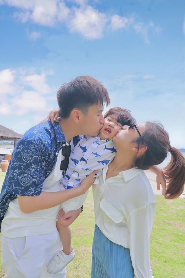 Trang Lou - Tùng Sơn: Bên nhau 10 năm, có 2 con, đổi 3 lần xe tiền tỷ