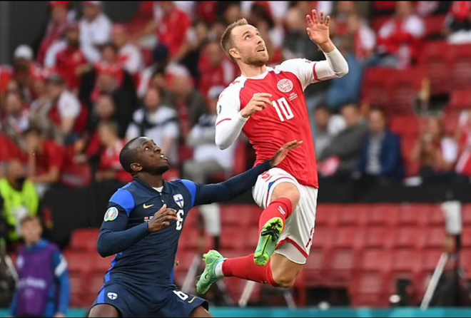 Eriksen sau khi tỉnh dậy: Cám ơn các bạn. Tôi sẽ không bỏ cuộc