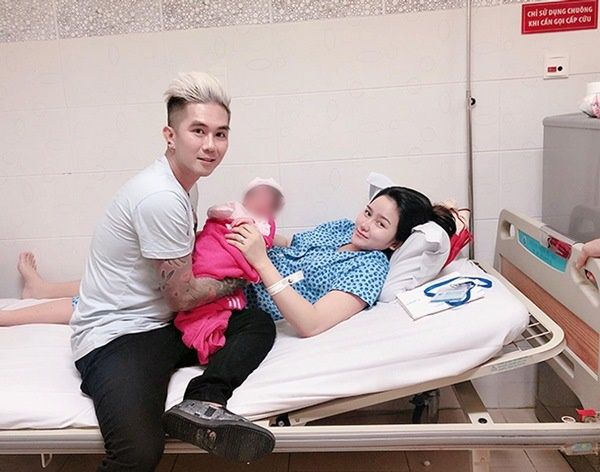 Vợ ba nhạc sĩ Khánh Đơn tăng 30kg khi mang thai, ăn 1 con gà 30 phút