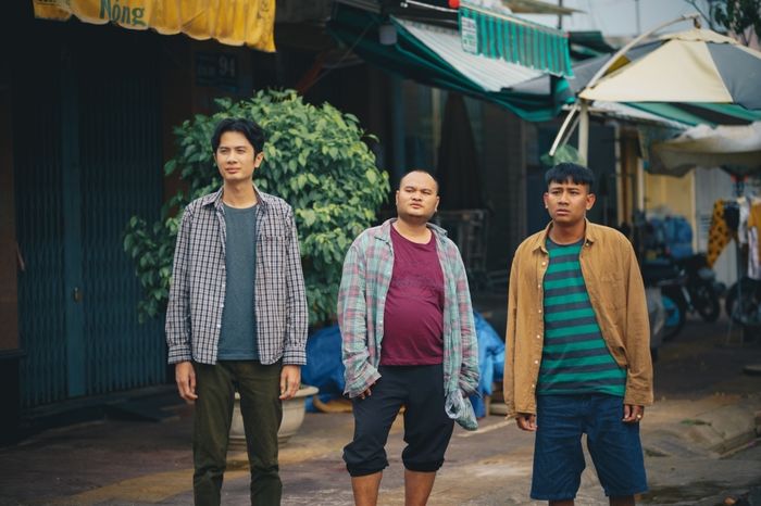 Vợ chồng Thu Trang - Tiến Luật làm Chuyện Xóm Tui 3