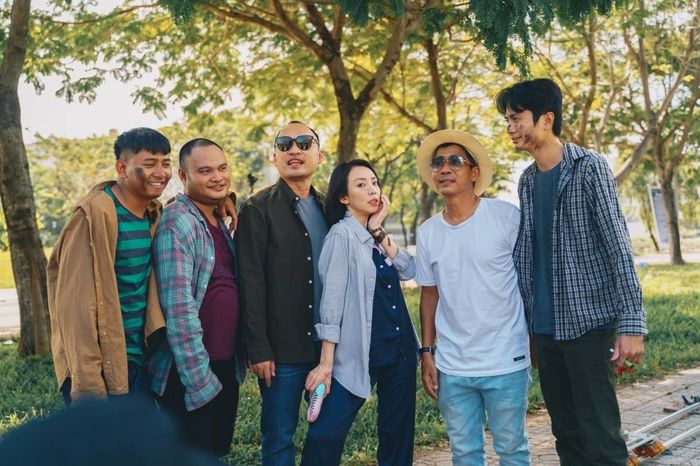 Vợ chồng Thu Trang - Tiến Luật làm Chuyện Xóm Tui 3