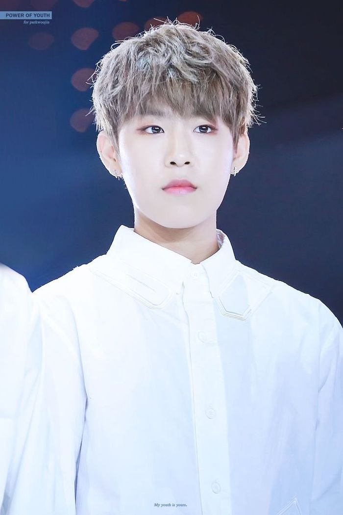 WANNA ONE sau tan rã: Người về với công ty cũ, người vướng lùm xùm