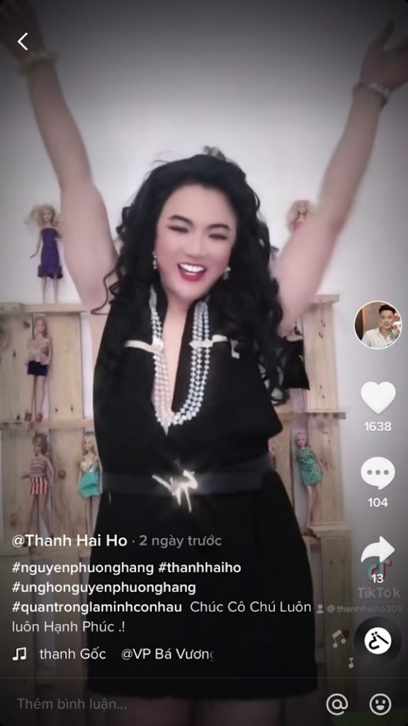 Lộ diện chị em sinh đôi của bà Phương Hằng, kim cương to hơn chính chủ