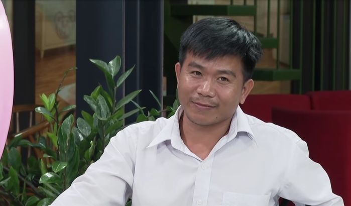 Nghe nửa kia không còn trong trắng, chàng U40 xin về giữa show hẹn hò