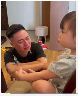1001 lần rơi lệ của các ông bố vì con gái ngay cả mẹ cũng bật cười