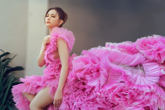 Thu Thủy chia sẻ cuộc sống hiện tại và bí quyết giữ dáng thon mùa dịch