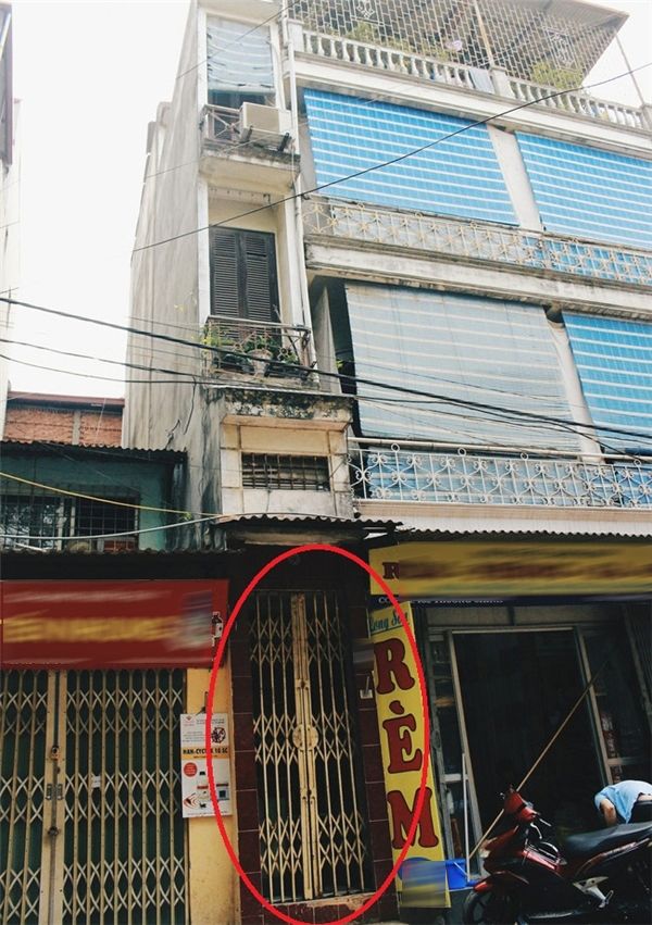 Ngôi nhà mỏng như lá lúa ở Bắc Ninh: Dựng được chiếc xe máy là cùng