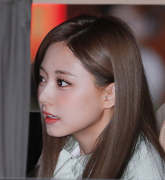4 idol sở hữu visual đỉnh của chóp: Tzuyu, Jisoo bất phân thắng bại