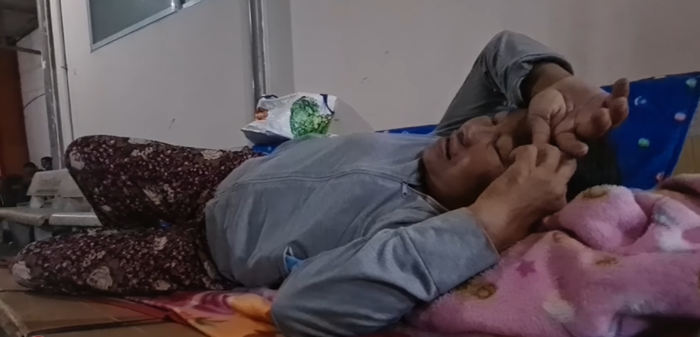 Nhà có 9 con nhưng không ai nuôi, cụ bà 72 tuổi vẫn phải đi làm mướn
