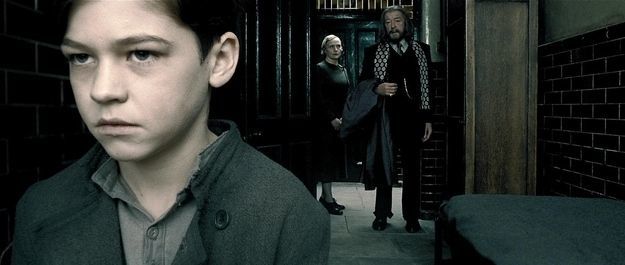 Bật ngửa với diện mạo ngoài đời của Voldermort Harry Potter