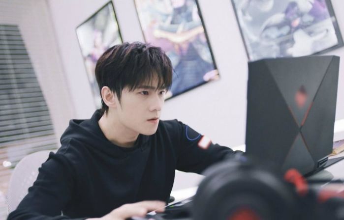 Bị bồ đá vì mê game, thanh niên đáp trả: Thứ anh cần là đồng đội