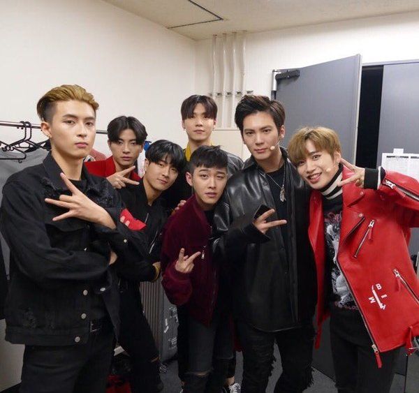 Bí mật động trời trong ngành giải trí Kpop được cựu thần tượng hé lộ