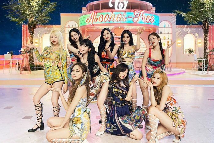 BXH ca khúc đỉnh nhất Kpop nửa đầu 2021: Rosé xuất hiện thay BLACKPINK