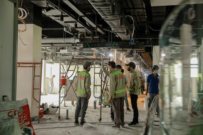 Cận cảnh bệnh viện dã chiến tại Thuận Kiều Plaza trước khi hoạt động