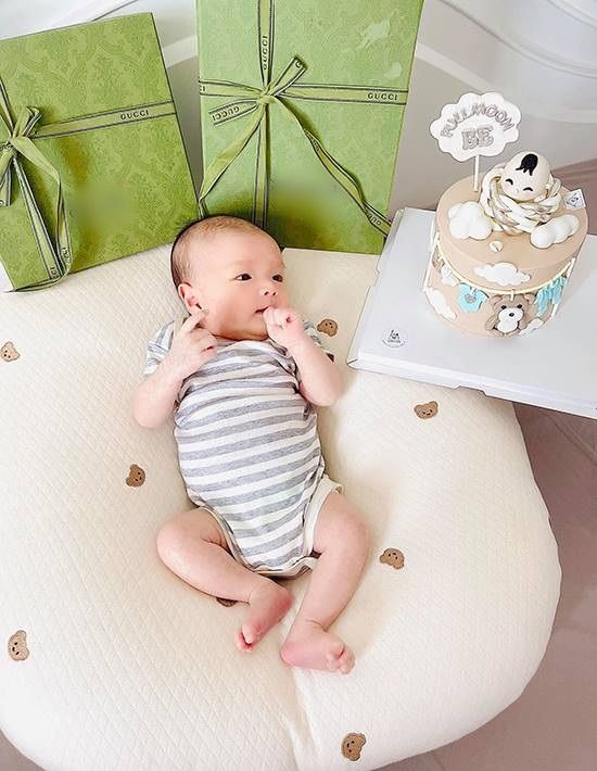 Cận vẻ đáng yêu của cháu trai nhà Hoa hậu Mai Phương Thúy