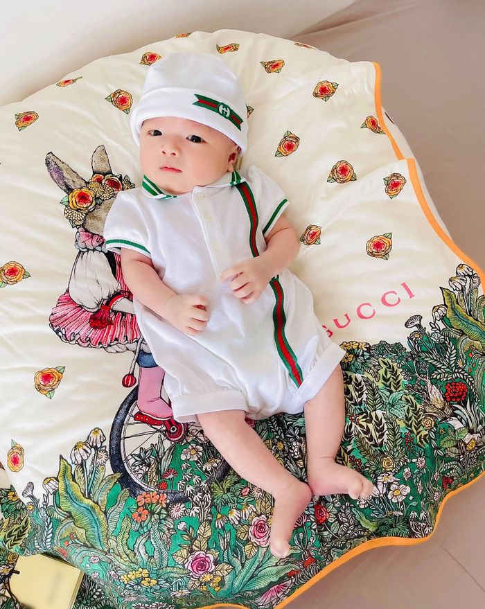 Cận vẻ đáng yêu của cháu trai nhà Hoa hậu Mai Phương Thúy