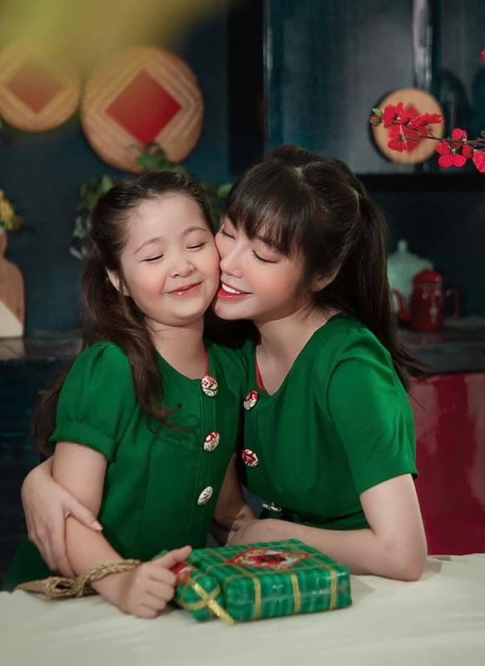 Cặp lai Tây của Elly Trần: Cadie càng lớn càng đẹp