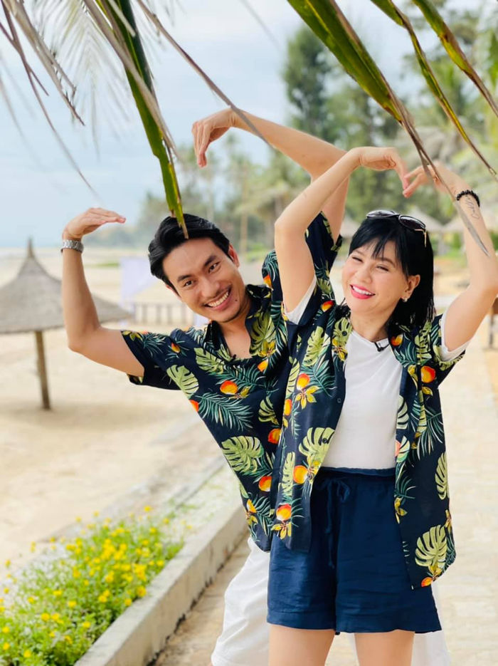 Cát Phượng tuyên bố hết đẻ được, Kiều Minh Tuấn ra sao?
