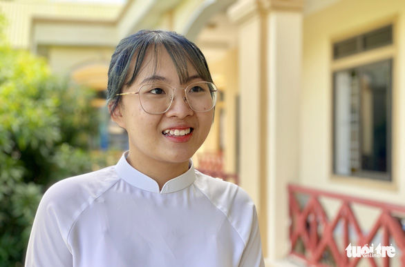 Kỳ tích: Hai anh em sinh đôi là thủ khoa và á khoa khối C cả nước