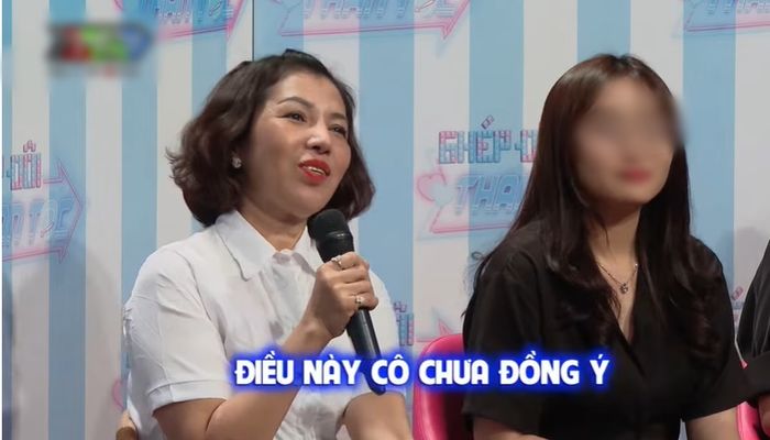 Chàng tài xế đi hẹn hò bị mẹ bạn gái từ chối: Cũng may bấm nút rồi