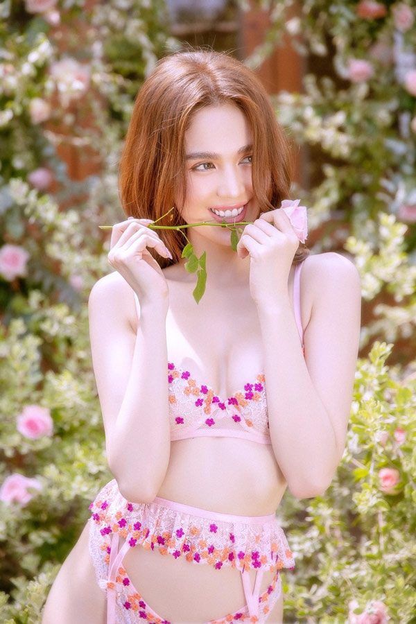 Chuyện ít ai biết: Ngọc Trinh từng là Hoa hậu, đăng quang ở Mỹ!