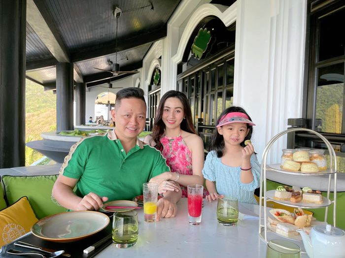 Con cái dàn Hoa hậu Hoàn vũ VN: không rich kid cũng giỏi giang từ bé