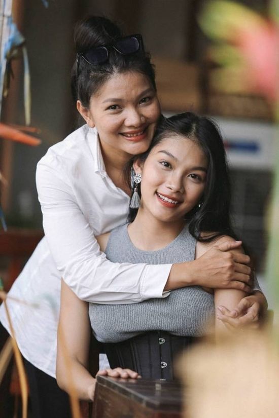 Con gái xinh như mộng ở tuổi 24 của diễn viên Kiều Trinh
