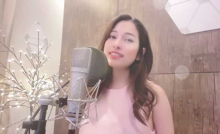 Cùng cover bản hit Hàn Quốc: Orange, Liz được khen hết lời