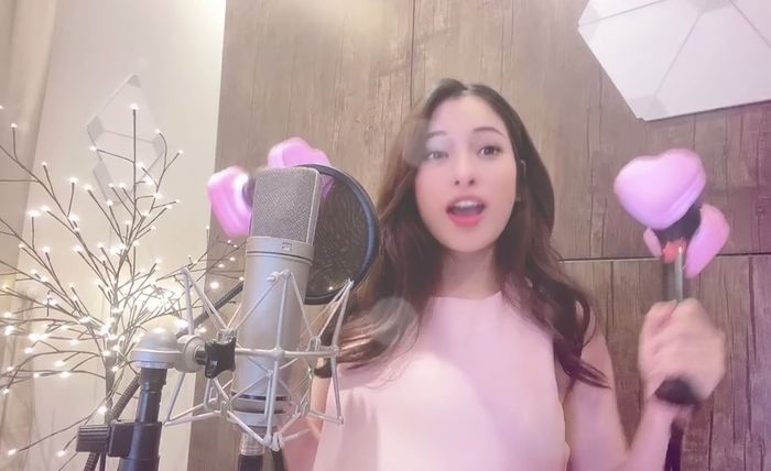 Cùng cover bản hit Hàn Quốc: Orange, Liz được khen hết lời
