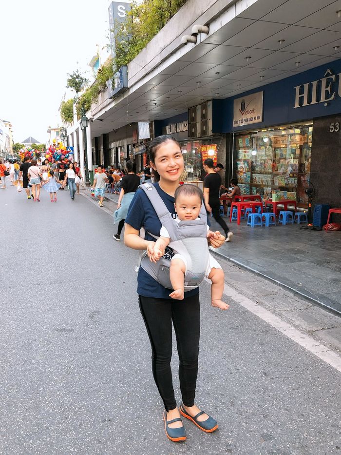 Cuộc sống hiện tại của chị Kính Hồng: Sinh con gái có má lúm cực yêu