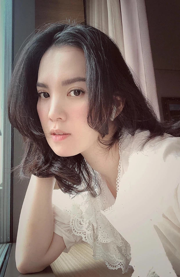 Cuộc sống hiện tại của cô TVHK có hình ảnh phủ sóng ở mọi sân bay