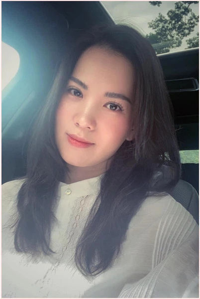 Cuộc sống hiện tại của cô TVHK có hình ảnh phủ sóng ở mọi sân bay