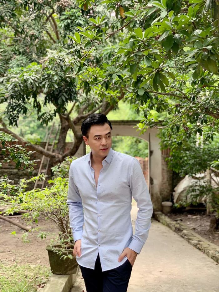 Cuộc sống hiện tại của MC Chiếc nón kỳ diệu: Con trai y chang bố