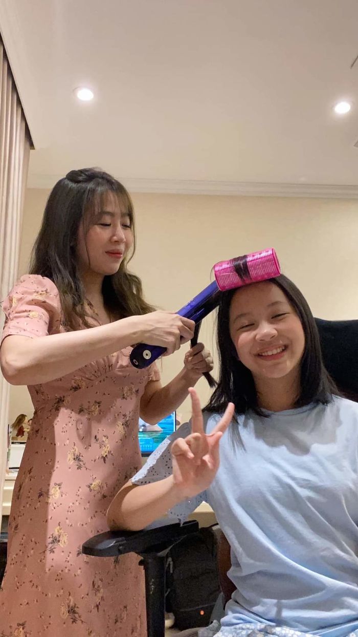 Cuộc sống hiện tại của MC Rung chuông vàng: Phụ trách toàn show hot