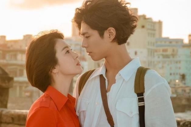 Cuộc sống khác biệt của Song Joong Ki - Song Hye Kyo sau ly hôn