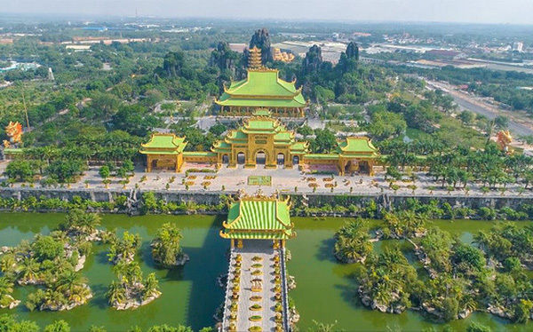 Đại gia miền Tây cho mượn cả dinh thự xa hoa, lộng lẫy làm nơi cách ly