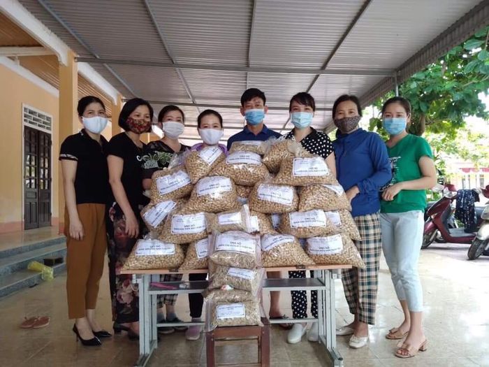 Đại gia Hà Tĩnh bỏ tiền túi thuê máy bay đón bà con về quê tránh dịch