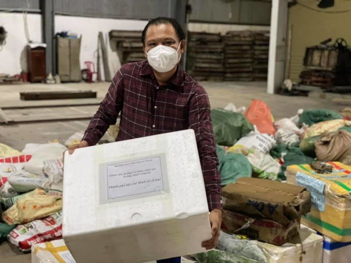 Đại gia Hà Tĩnh bỏ tiền túi thuê máy bay đón bà con về quê tránh dịch