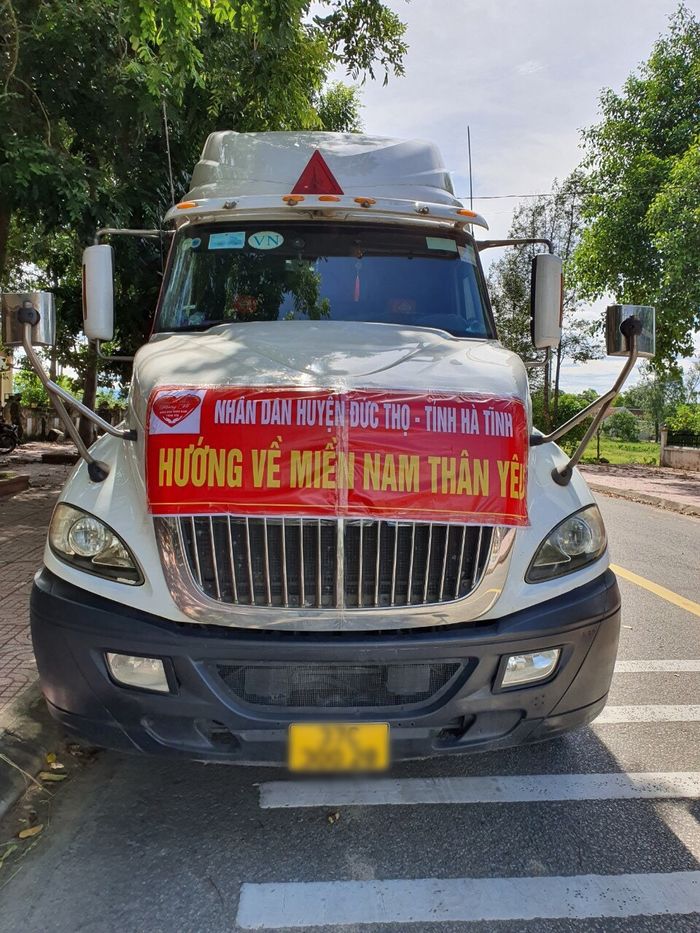 Đại gia Hà Tĩnh bỏ tiền túi thuê máy bay đón bà con về quê tránh dịch