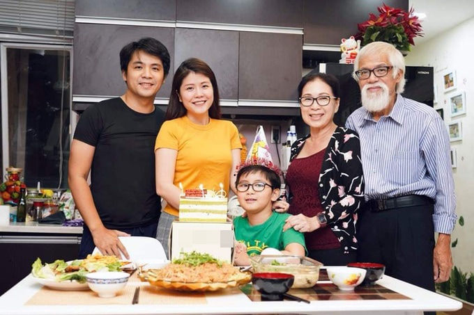 Dàn sao Cuộc Chiến Hoa Hồng sau 11 năm: Vy Oanh đi đẻ cũng không yên