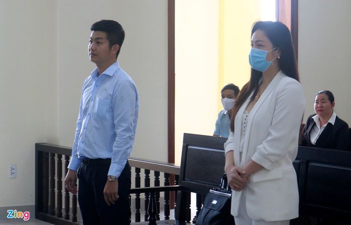 Dàn sao Cuộc Chiến Hoa Hồng sau 11 năm: Vy Oanh đi đẻ cũng không yên