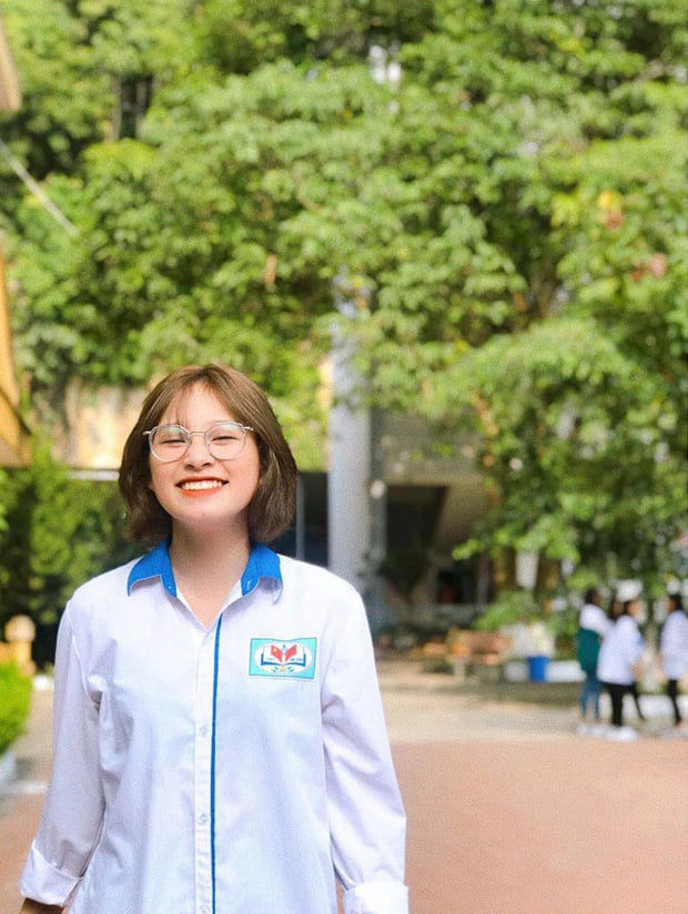 Điểm thi tốt nghiệp THPT của sao Việt 2k3: Phương Mỹ Chi gây bất ngờ
