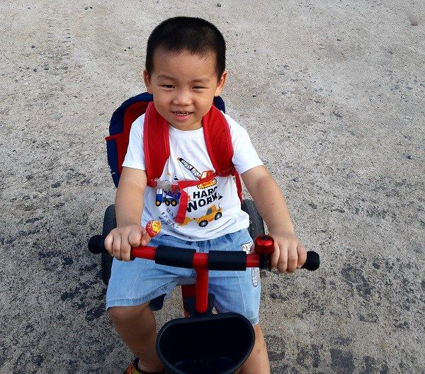 Em bé sơ sinh nặng nhất VN: Ra đời đã 7,1kg hiện tại không hề đô con