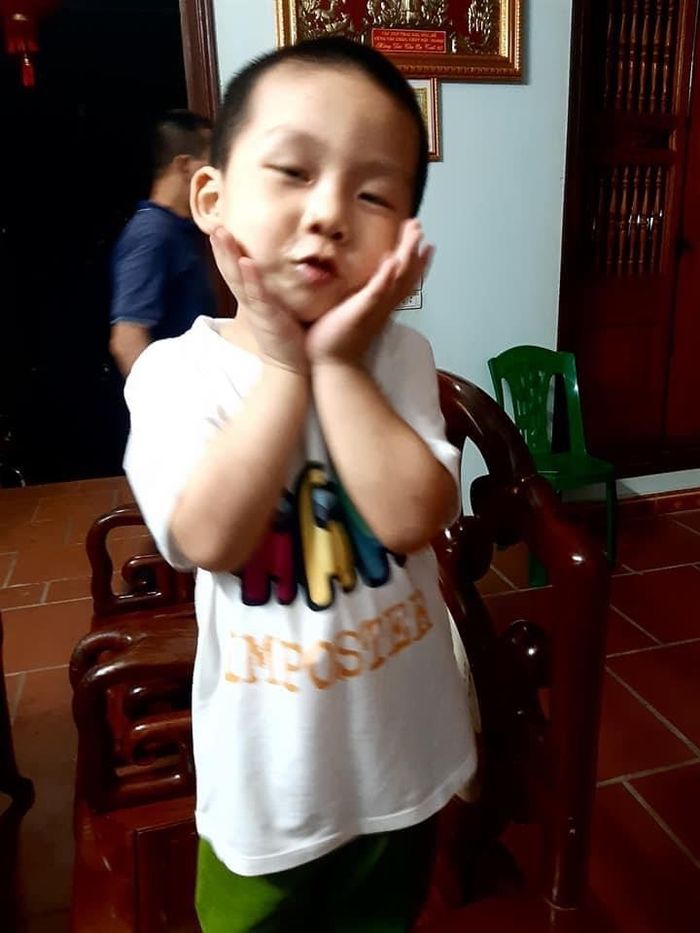 Em bé sơ sinh nặng nhất VN: Ra đời đã 7,1kg hiện tại không hề đô con